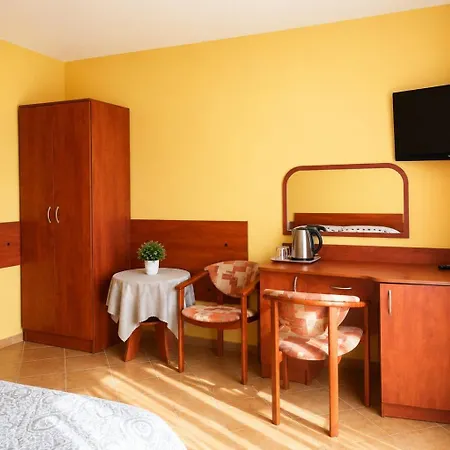 Julia Homestay Rewal